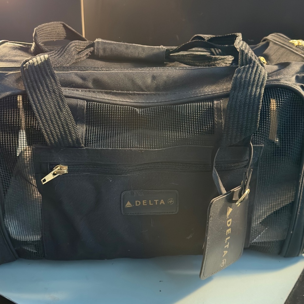 Brand new Pet carrier